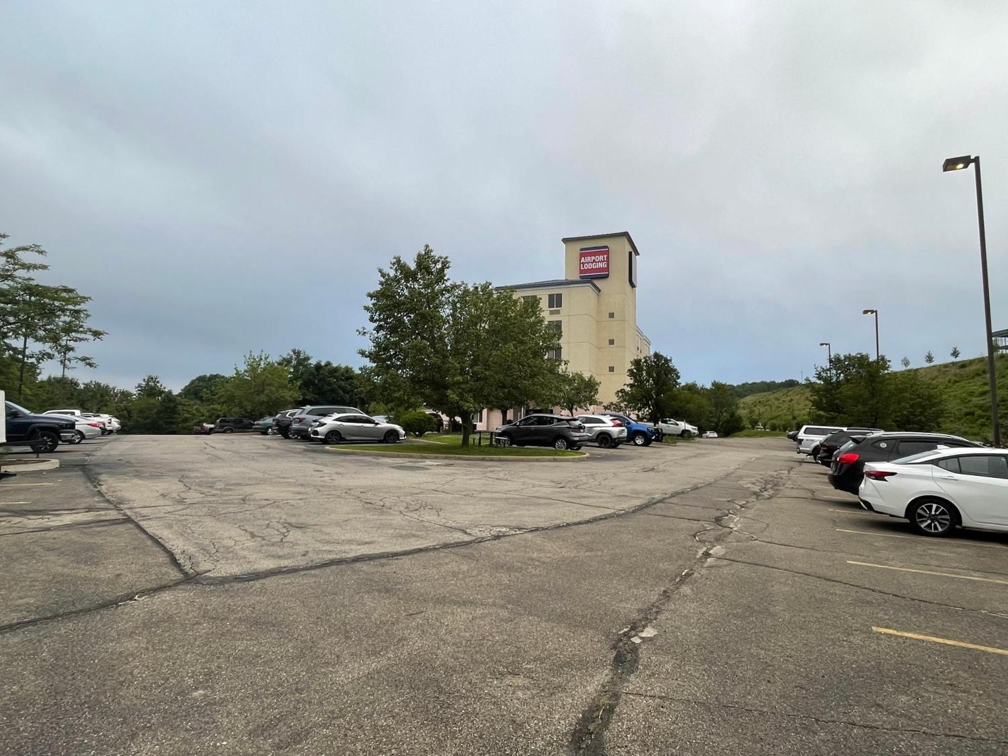 Airport Lodging Pittsburgh Airport コラオポリス エクステリア 写真